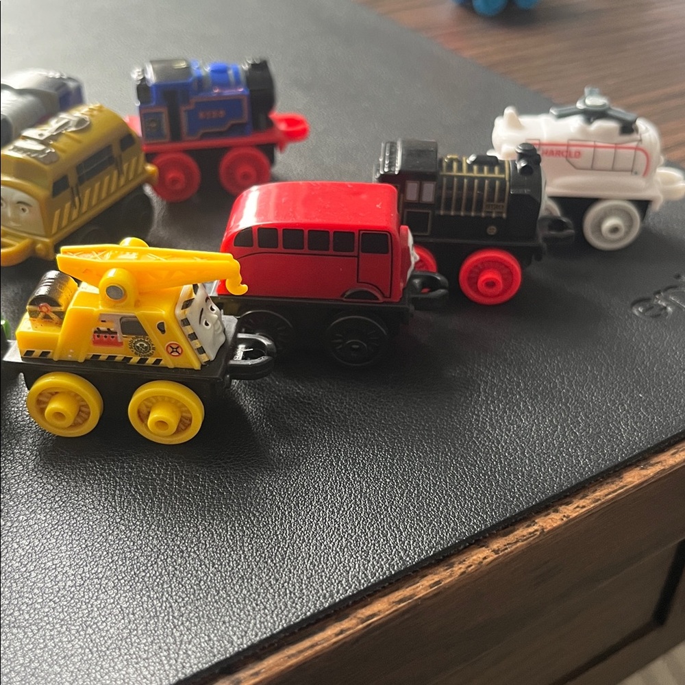 Thomas & Friends Rare Mini Train Collection - Picture 3 of 6